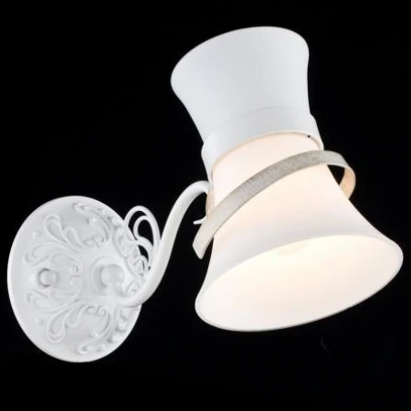 Бра Maytoni TOC128-01-W Baroque